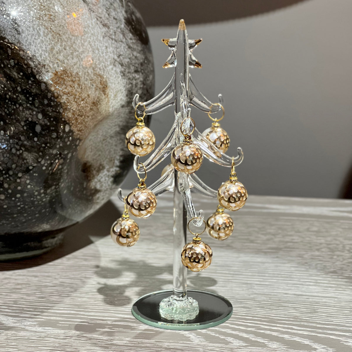 Gold/White Bauble Tree – Azzoro Living